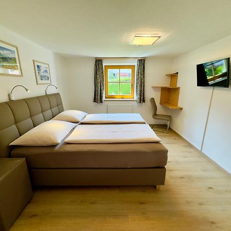 Haus St. Bernard Apartment Pettneu am Arlberg Exterior foto