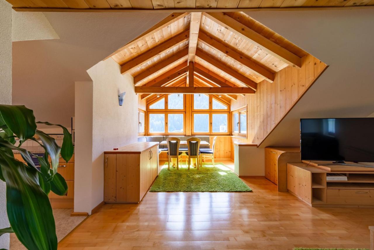 Haus St. Bernard Apartment Pettneu am Arlberg Exterior foto