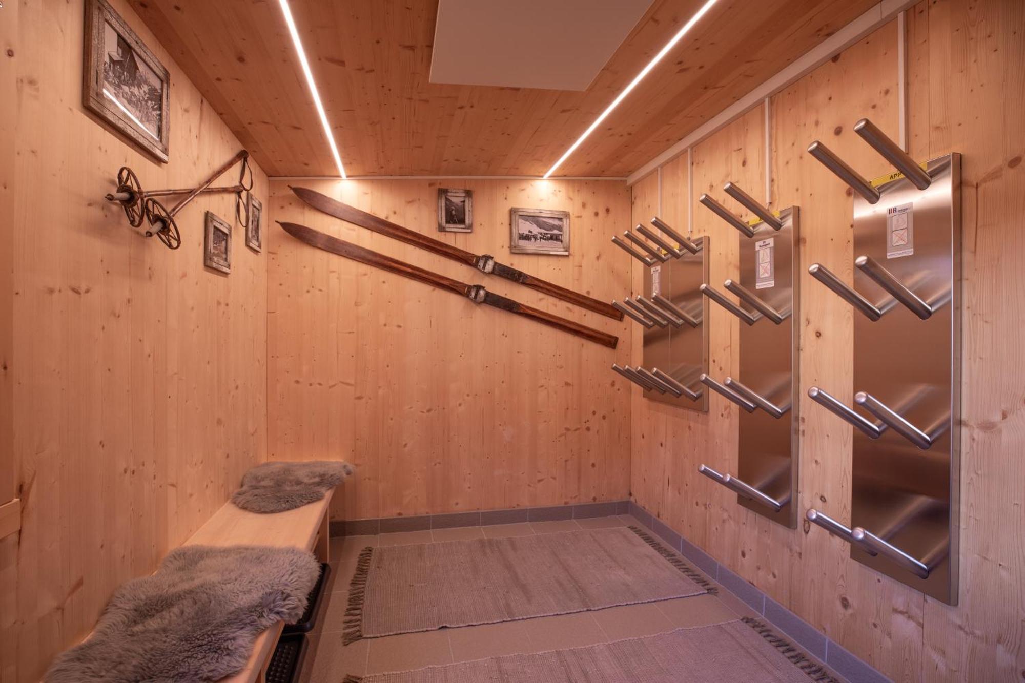 Haus St. Bernard Apartment Pettneu am Arlberg Exterior foto